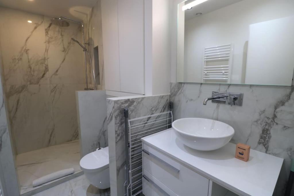Neuf & Cosy - 2 Chambres - 11E Paris Exterior foto